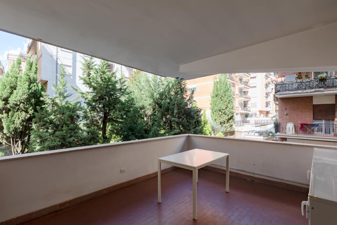 Stupendo Appartamento In Quartiere Residenziale Rome Exterior photo